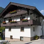 Alpenliving Apartment Mayrhofen