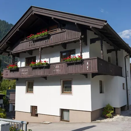 Alpenliving Daire Mayrhofen
